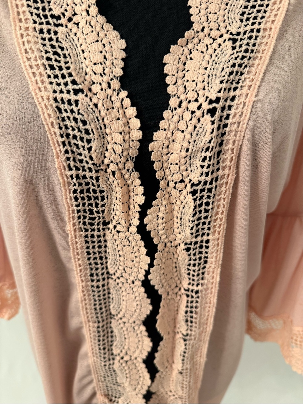 Spadehill Blush Pink Crochet Lace Trim Bell Sleeve Kimono Cardigan M - Picture 10 of 17